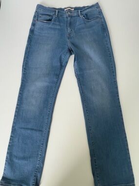 Classic levi’s women’s 505 Straight-Leg Blue Jeans